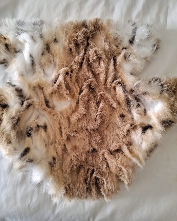 Baisesmamain Pet Couture - Cecilia Benetti Design - Doggy Winter ecofur - pelliccia cani piccola taglia - aperto